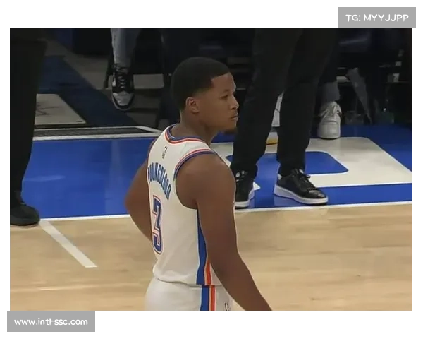 雷霆121-92大胜湖人,亚历山大30分率队领跑联盟 雷霆121-92大胜湖人,亚历山大30分率队领跑联盟